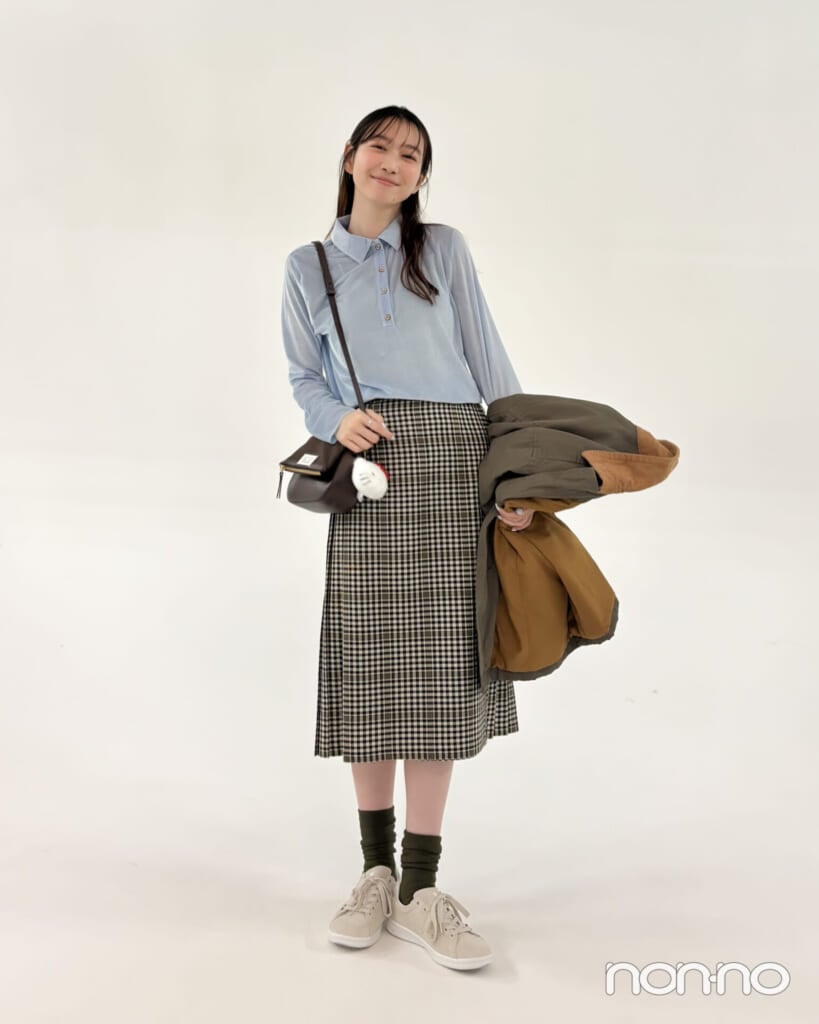 岡本夏美の冬私服（アウターなし・全身）