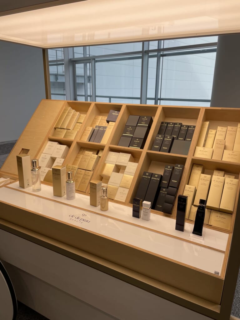 資生堂 工場見学 茨木 テスター クレドポーボーテ