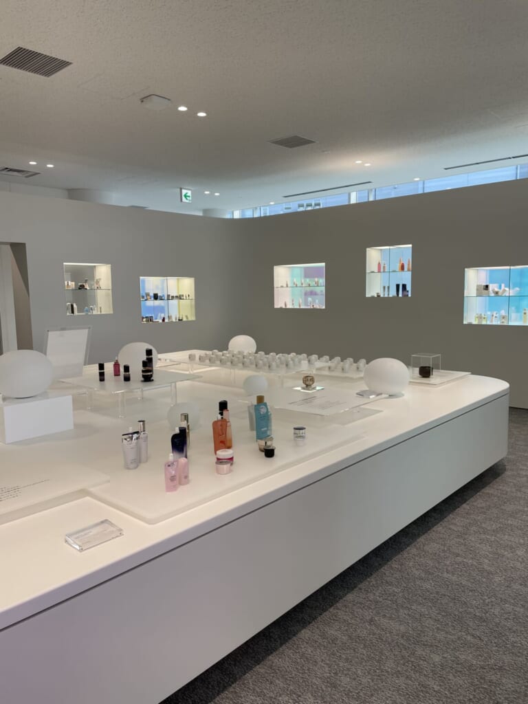 資生堂 工場見学 茨木 展示 ミュージアム