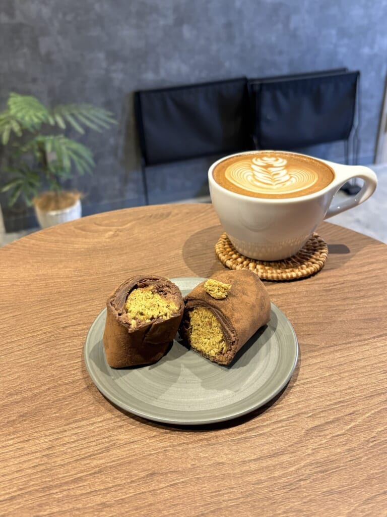 ドバイチョコおしぼりケーキの中身