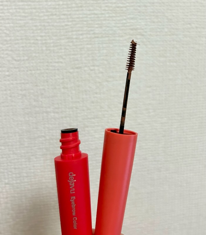 眉カラーのブラシ