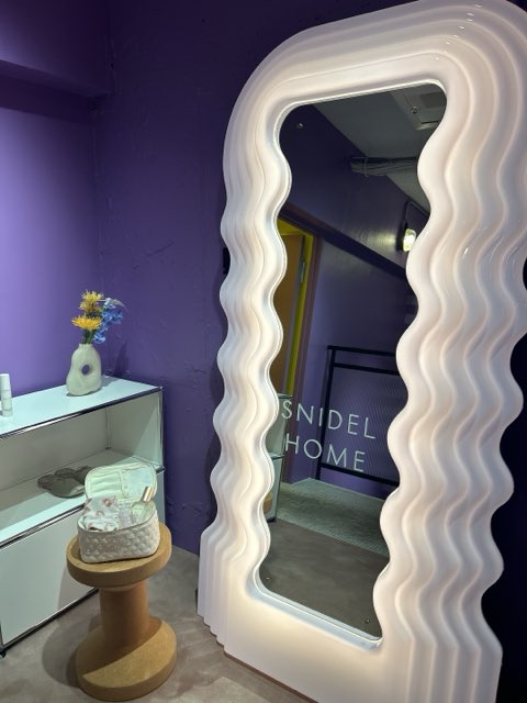 スナイデル青山店　２階 フォトスポット