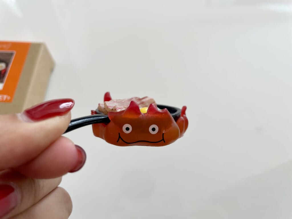 側面に描かれたカルシファーの顔