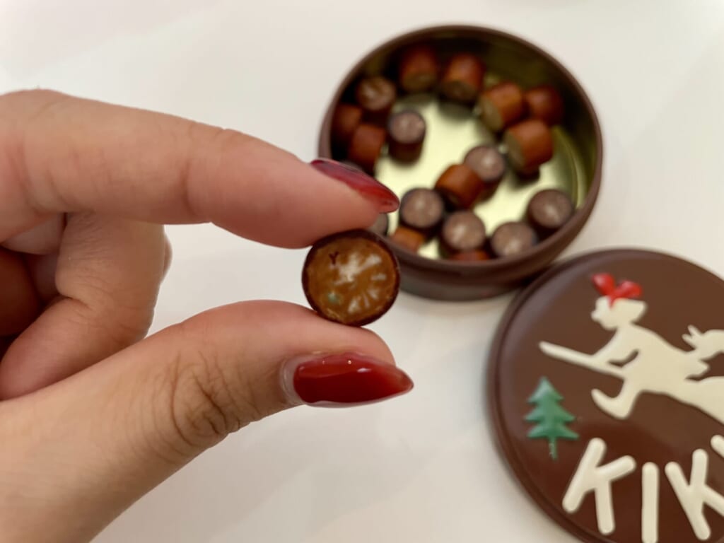 飴にもチョコケーキのキキのイラスト入り