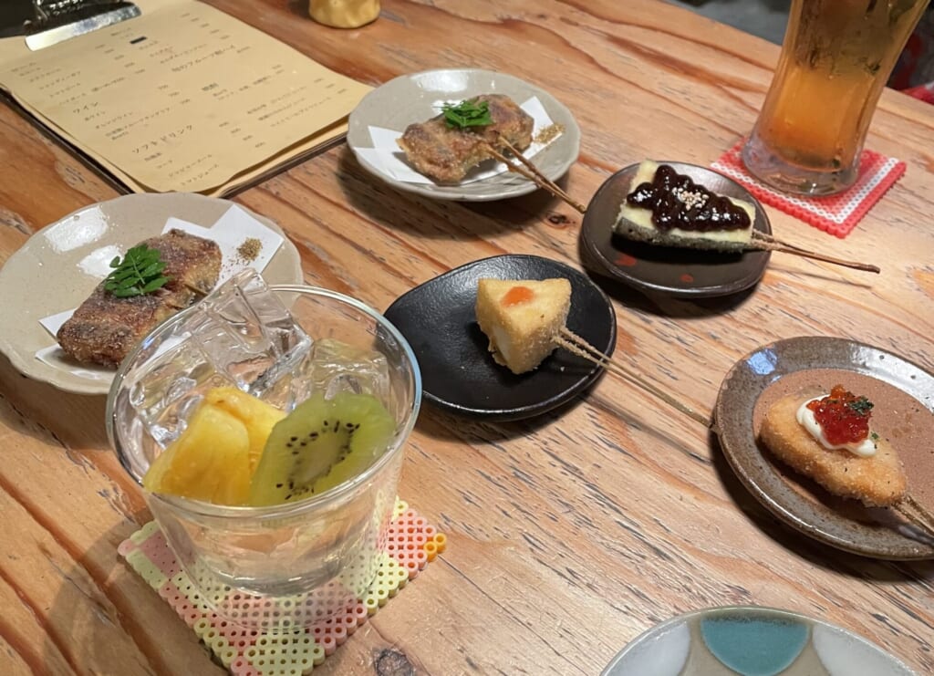 京都　裏スタンド　串揚げ　鰻　サーモン　茄子　カマンベールチーズ