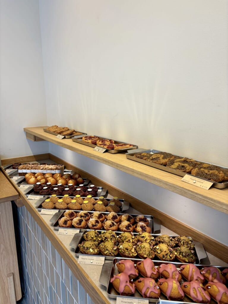 焼きたてのフィナンシェやマドレーヌ