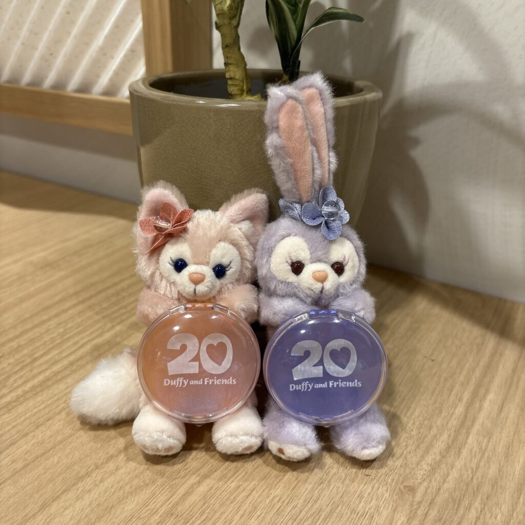 ぬいぐるみチャーム（カラフルハピネス）のリーナ・ベルとステラ・ルー