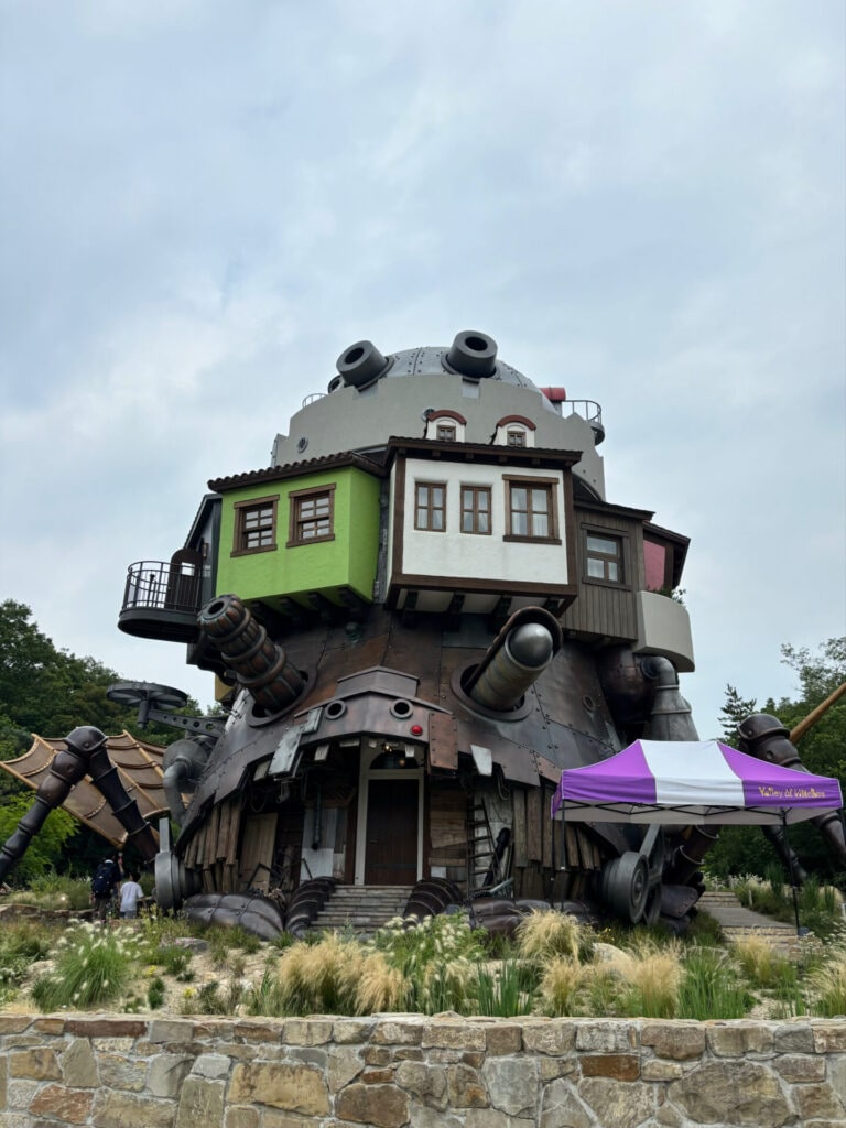 ハウルの動く城に登場する城