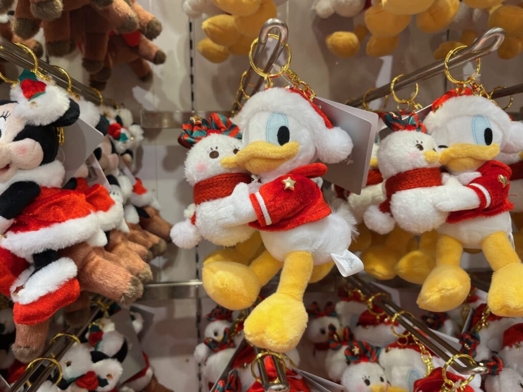 ドナルドダックのぬいぐるみキーホルダーの写真