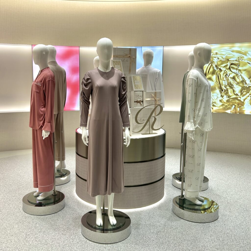 ReFa GINZA 3F Vital Core