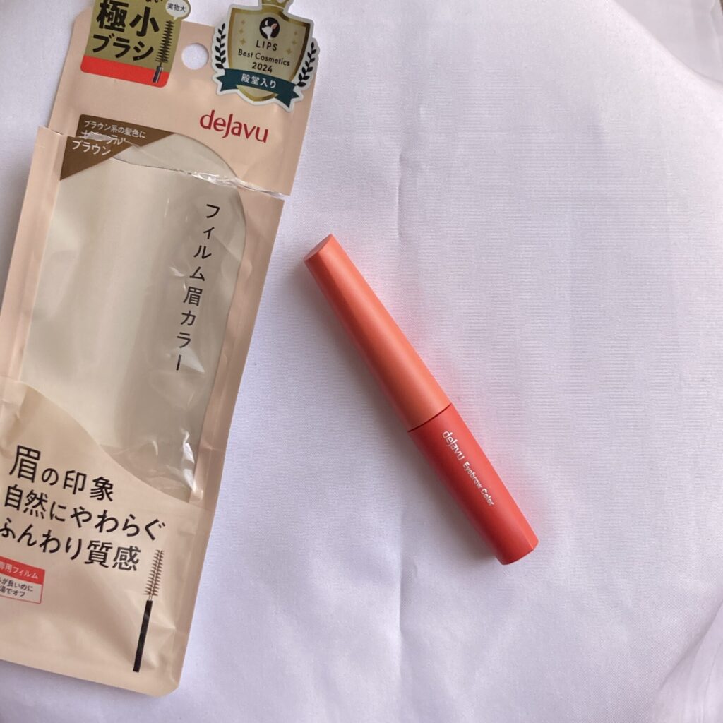 dejavu
フィルム眉カラー本体とパッケージ全体