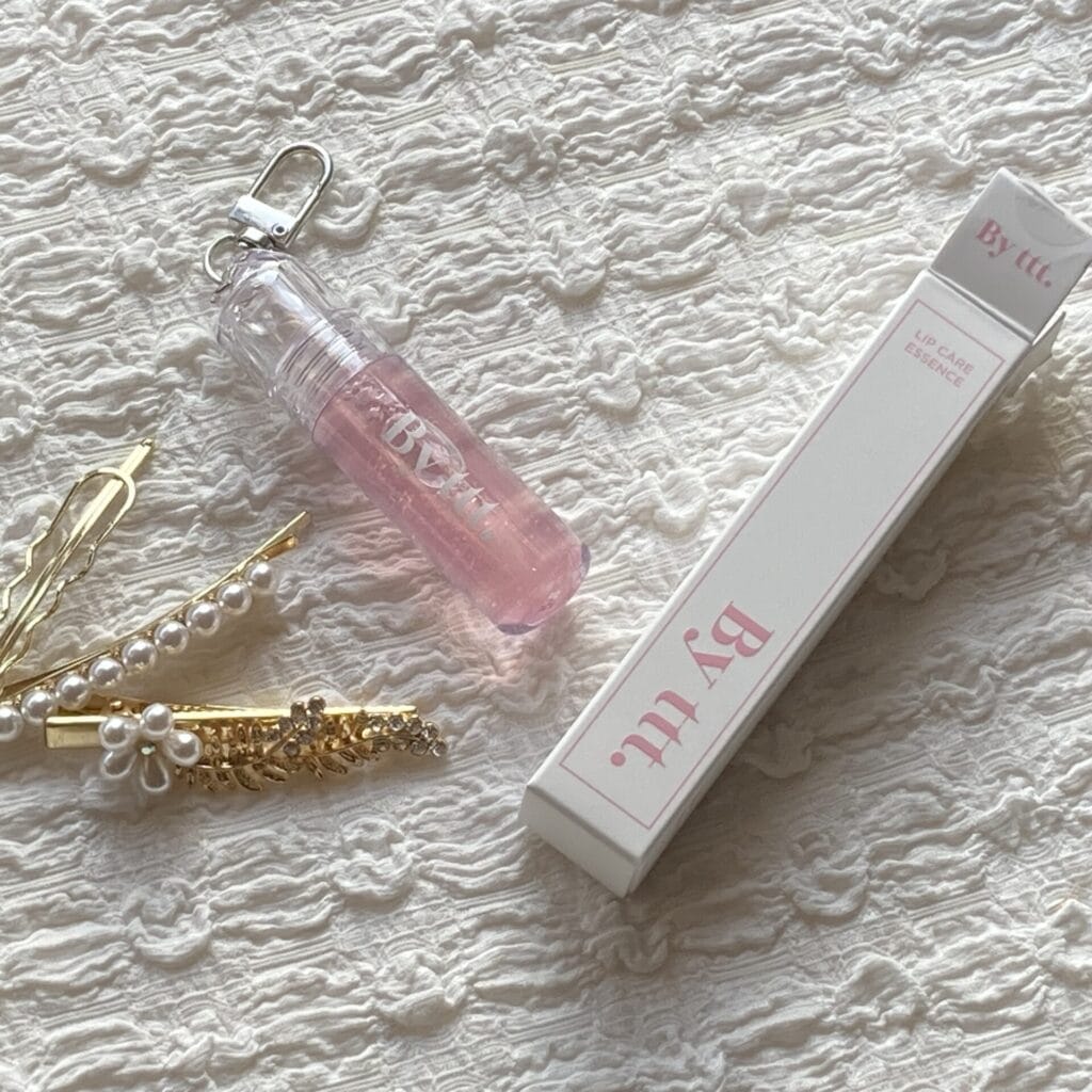 LIP CARE ESSENCE #PILIPILI全体上から