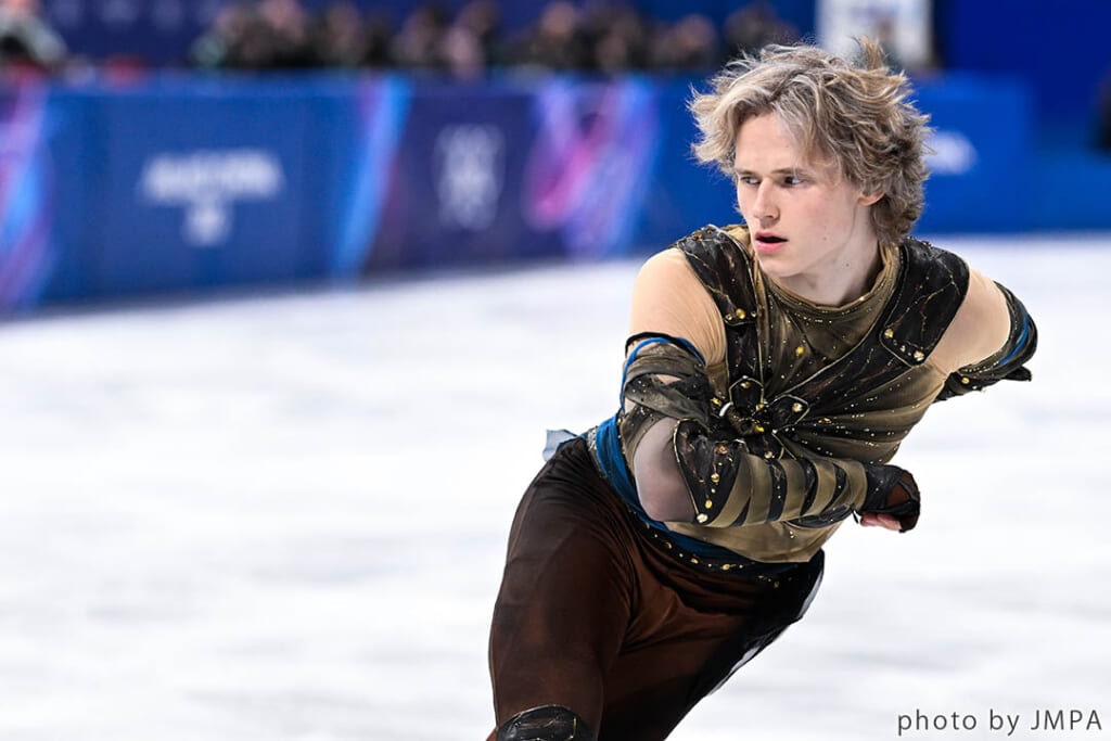 ミラノ五輪フィギュアSP1位のイリア・マリニン(Ilia MALININ)選手の演技