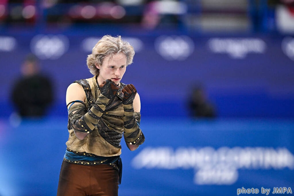 ミラノ五輪フィギュアSP1位のイリア・マリニン(Ilia MALININ)選手の演技後の表情