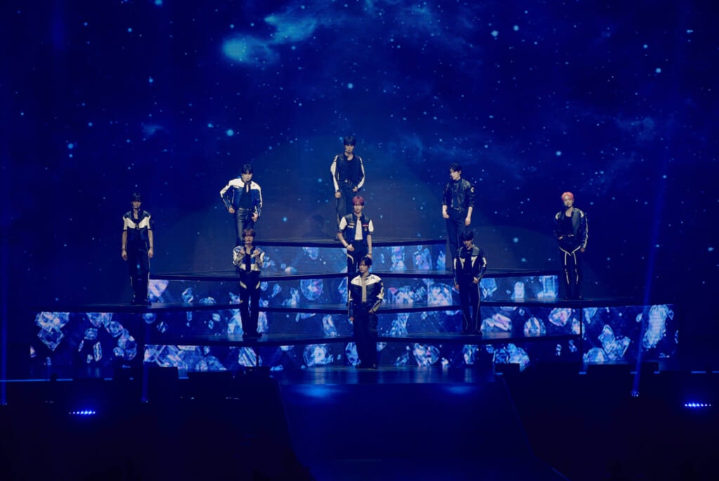 オープニングで登場したZEROBASEONE