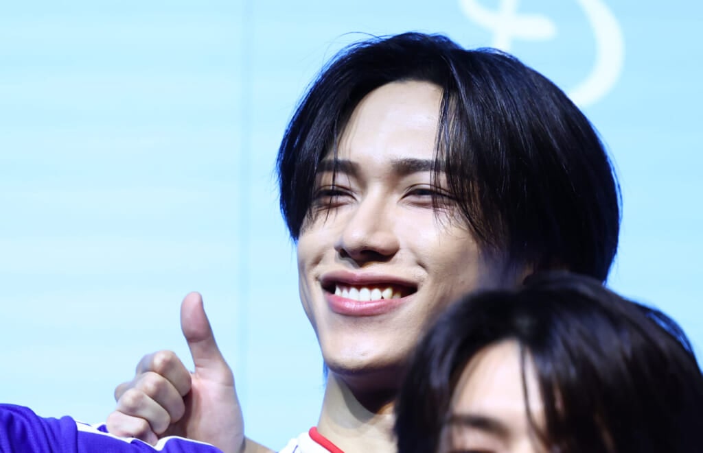 INIの池﨑理人さんの笑顔のアップ写真