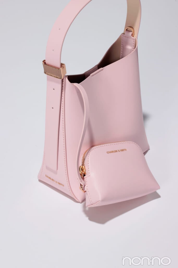 エドナ バケツバッグ　コットンキャンディーピンクのポーチ付き