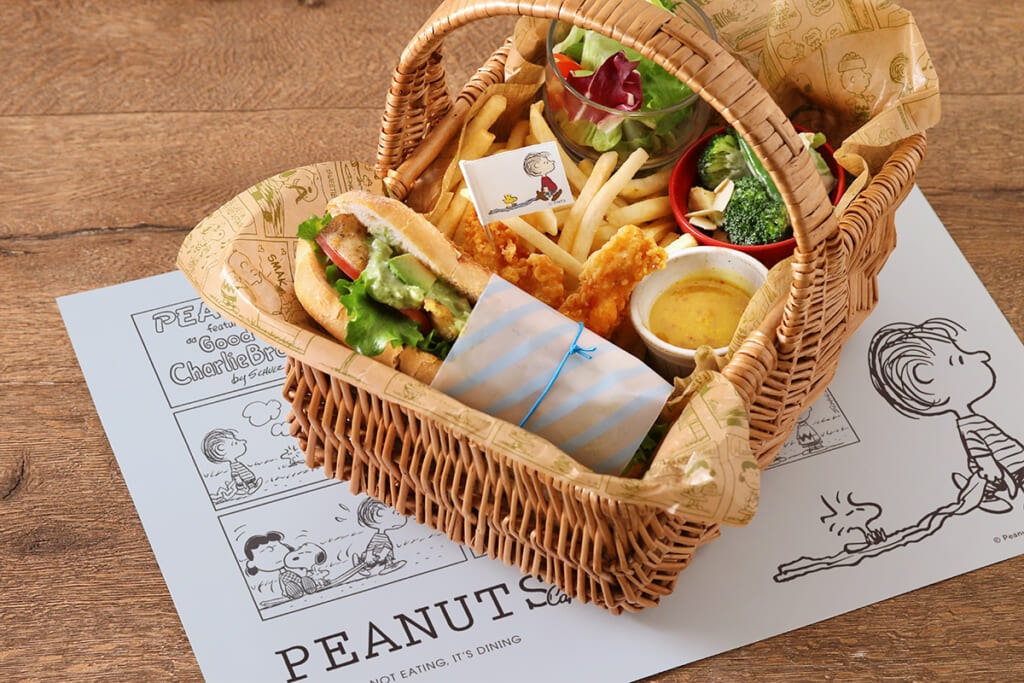 ライナスのピクニックバスケット ※メニューカード付￥2475