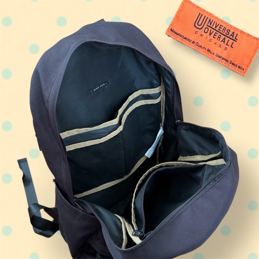 UNIVERSAL OVERALL
ブラックリュック
ポケットが多くて便利