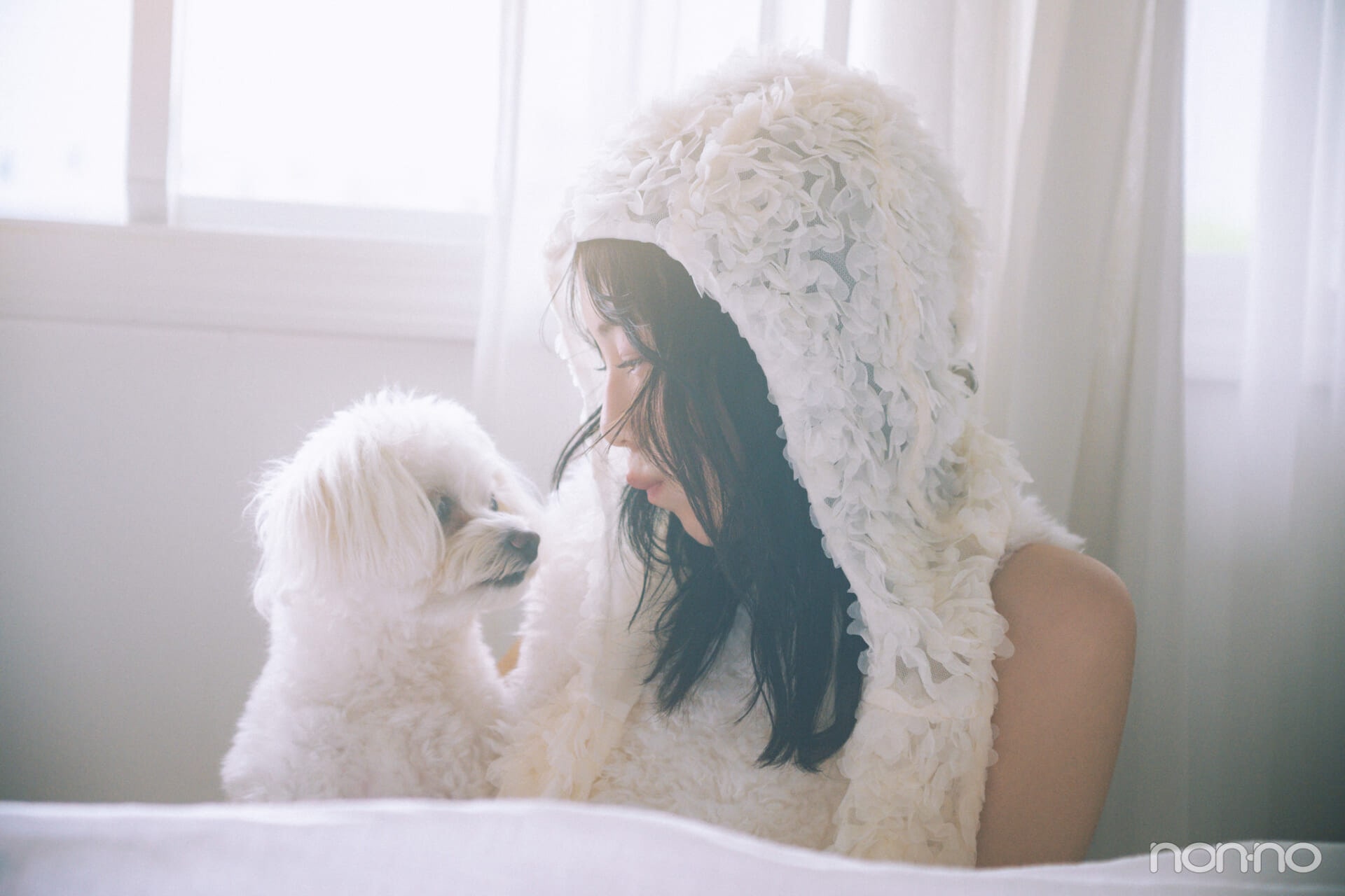 菊地姫奈のひなでぃぐ。第12回愛犬と向き合うショット