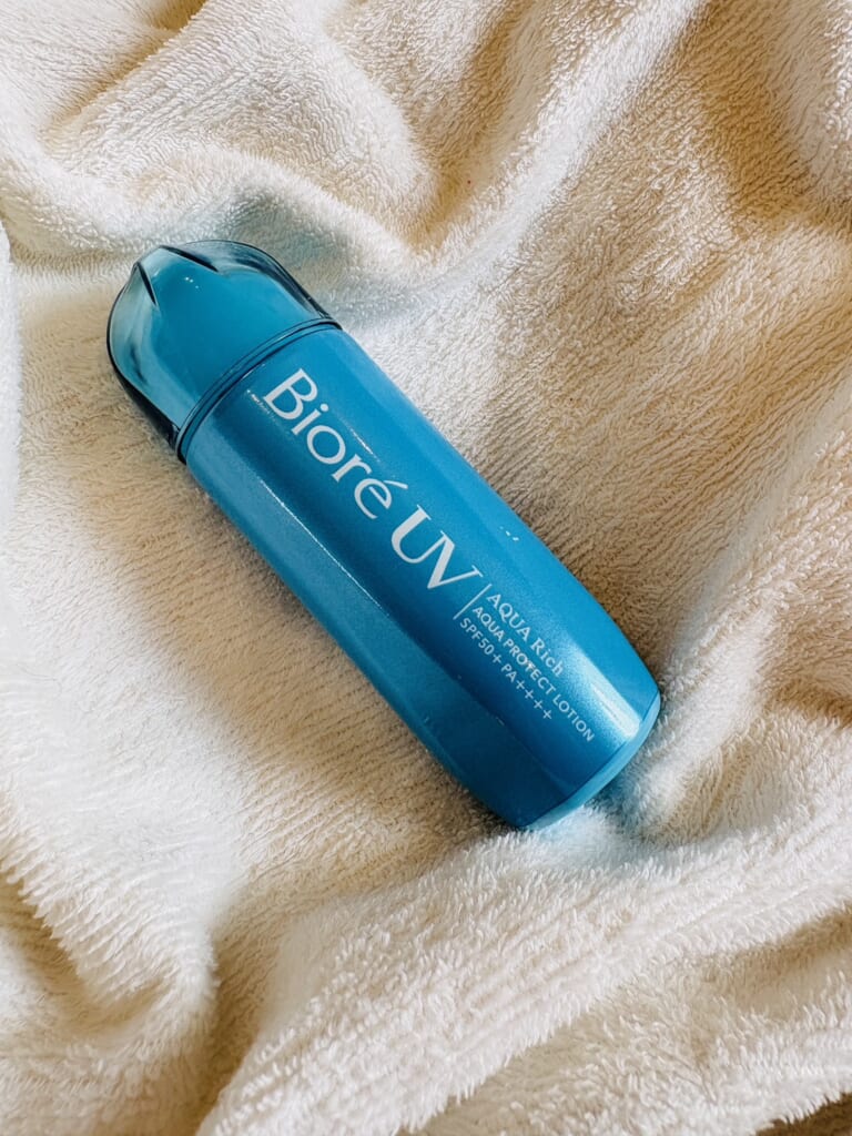 aqua