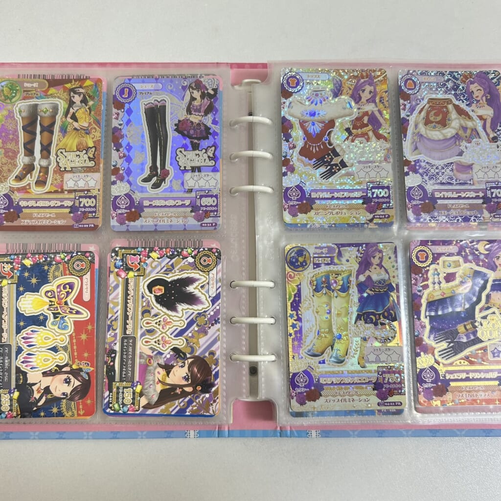 アイカツカードを並べた写真