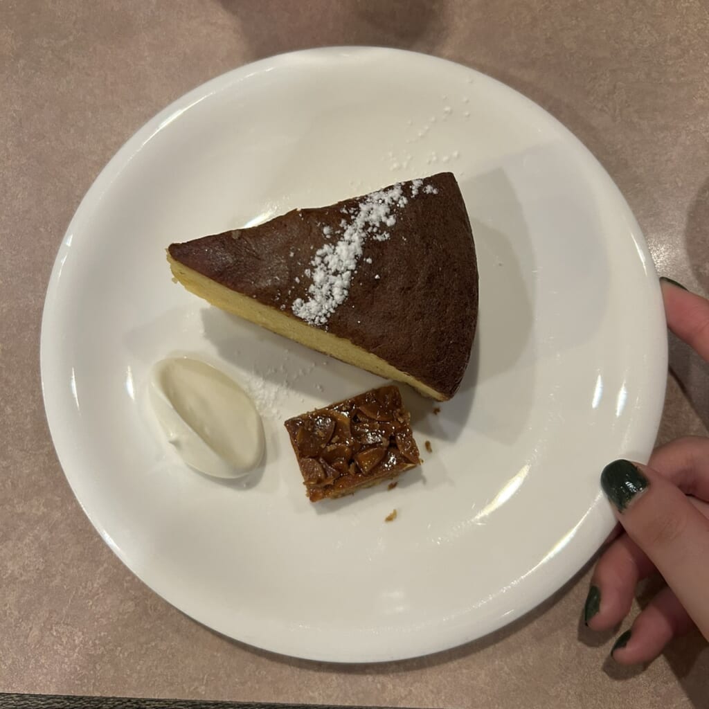 バターケーキを上から撮影した画像。