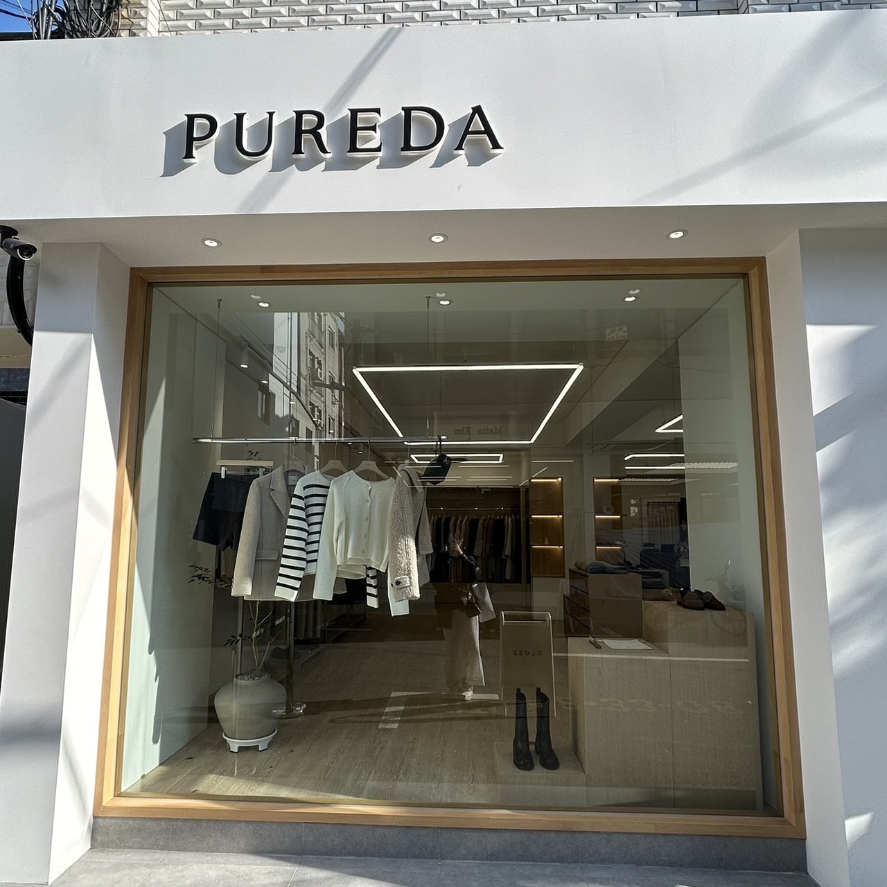 PUREDA(ピュアダ)聖水店外観