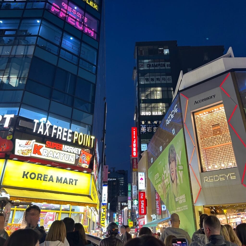 大学生エディターズ 韓国旅行 明洞