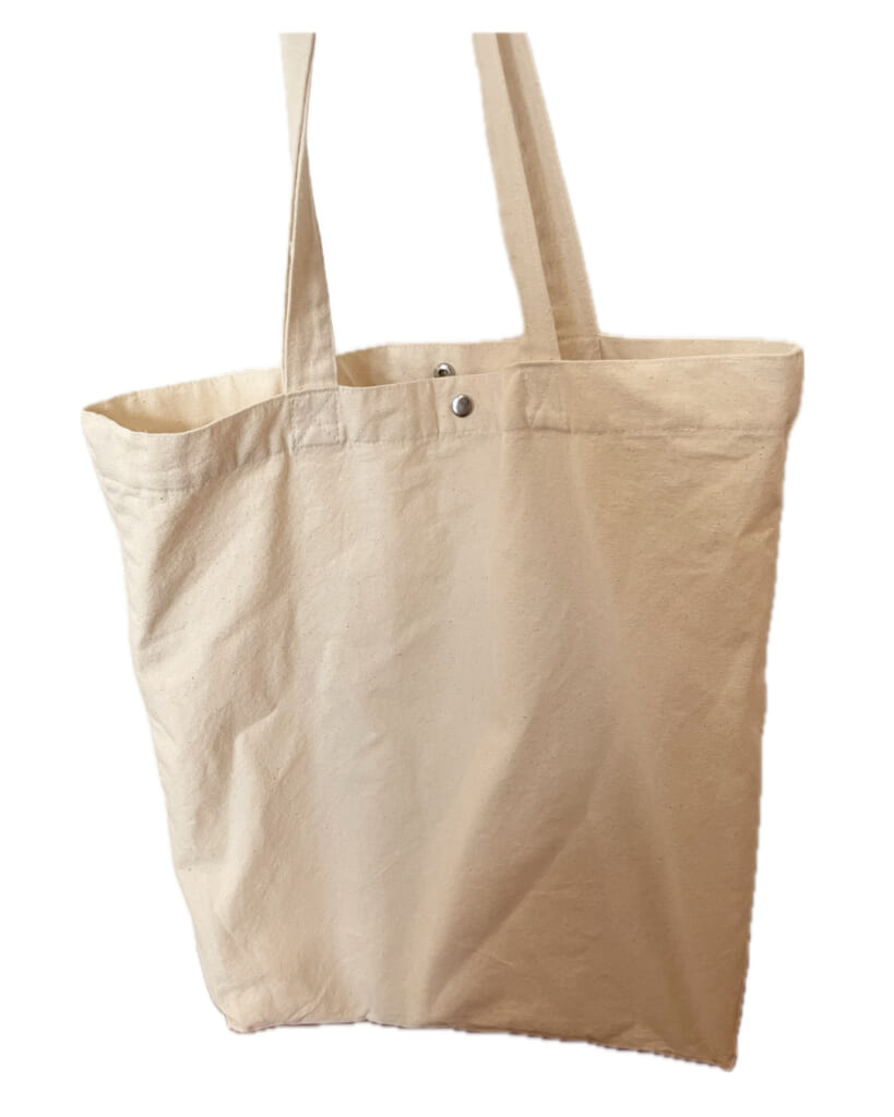 白のトートバッグ