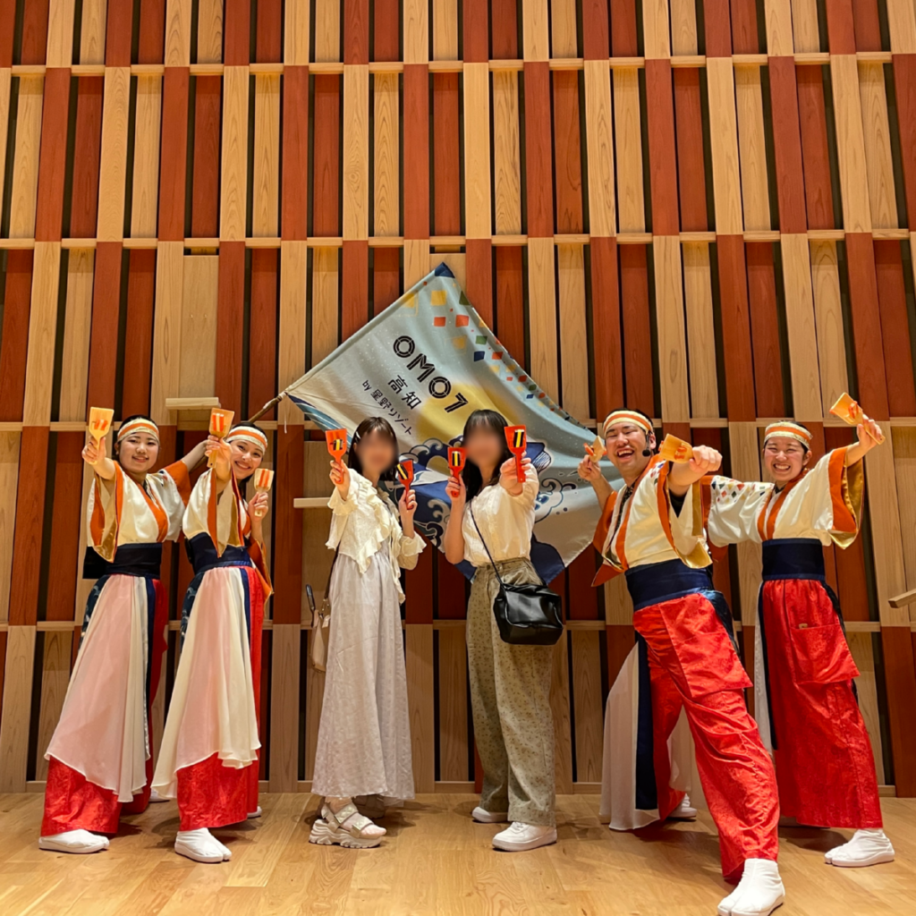 踊り子と一緒に撮った、記念写真