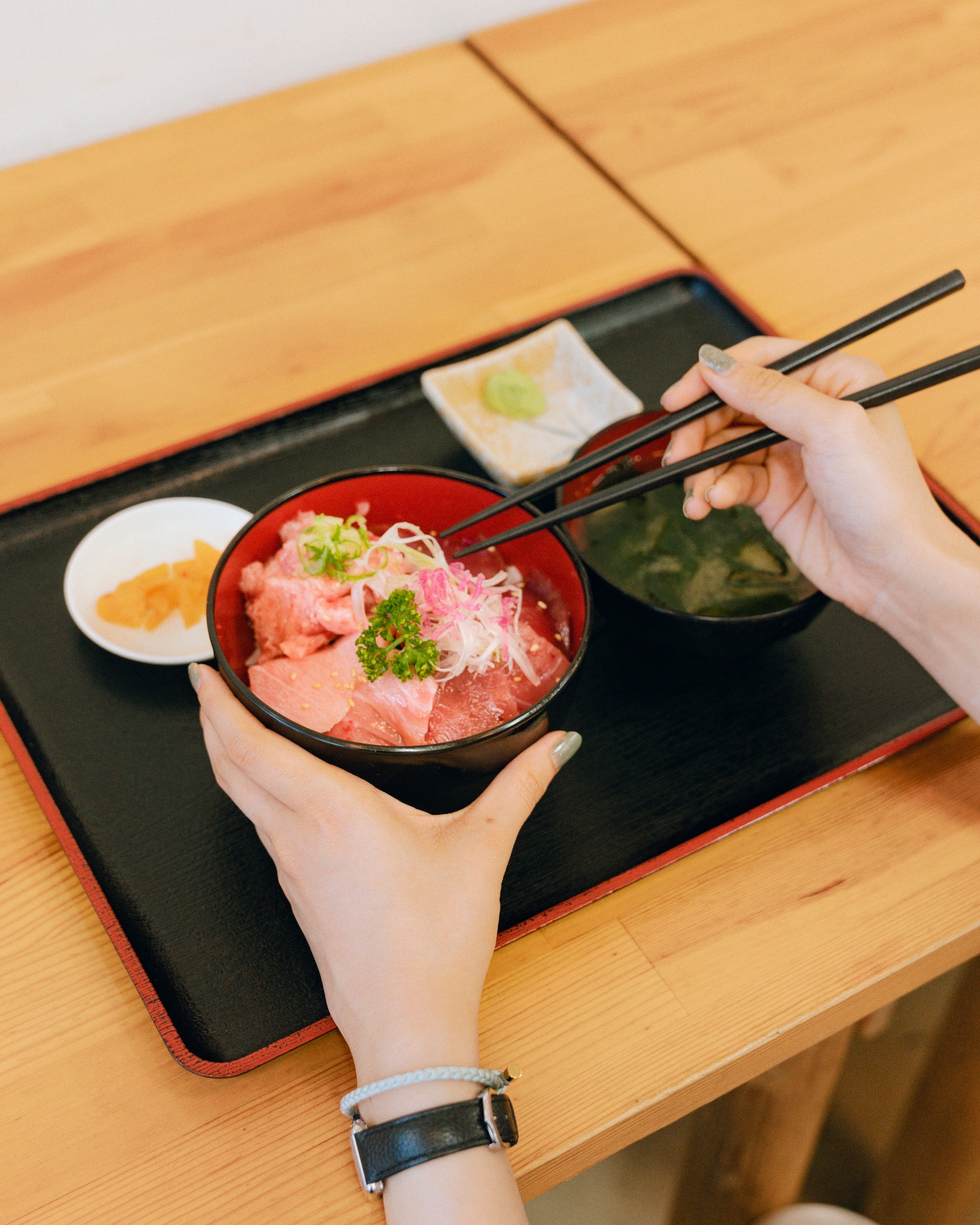 小松まぐろ専門店のみんな丼