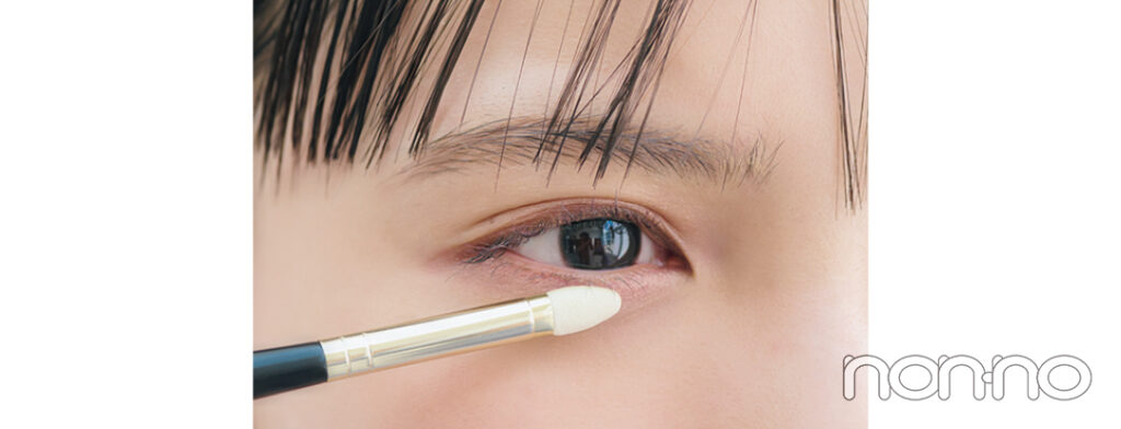 水瀬紗彩耶(non-no girls)の名品メイクツールプロセスカット3