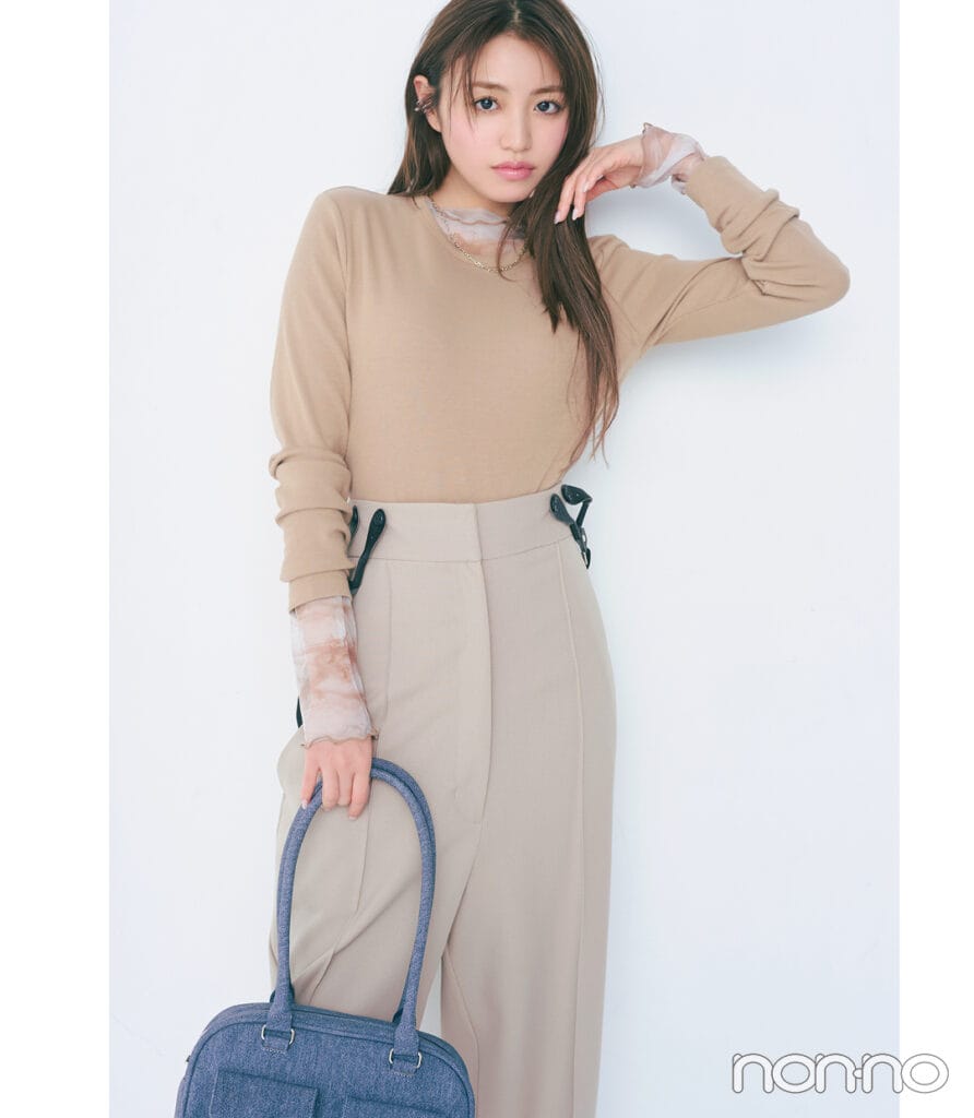 香音の茶髪に似合うベージュコーデ1