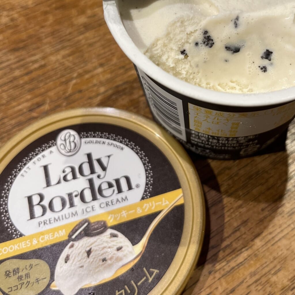 Lady Borden レディボーデン クッキー&クリーム