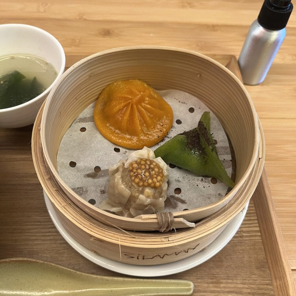 Herbal Chinese STEAMAN ランチセット 点心3種