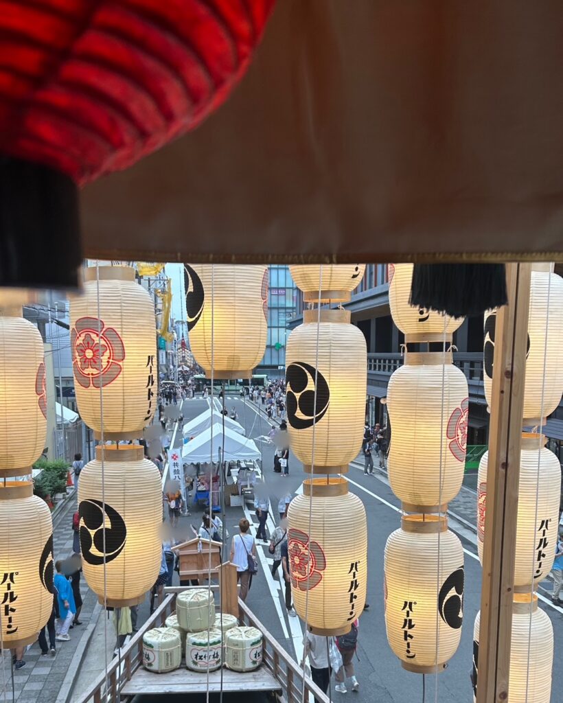 鉾の上から見た景色