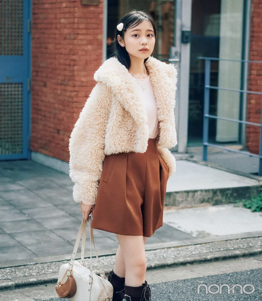 林芽亜里が着こなす大学生の一週間コーデ 水曜日のショーパンスタイル