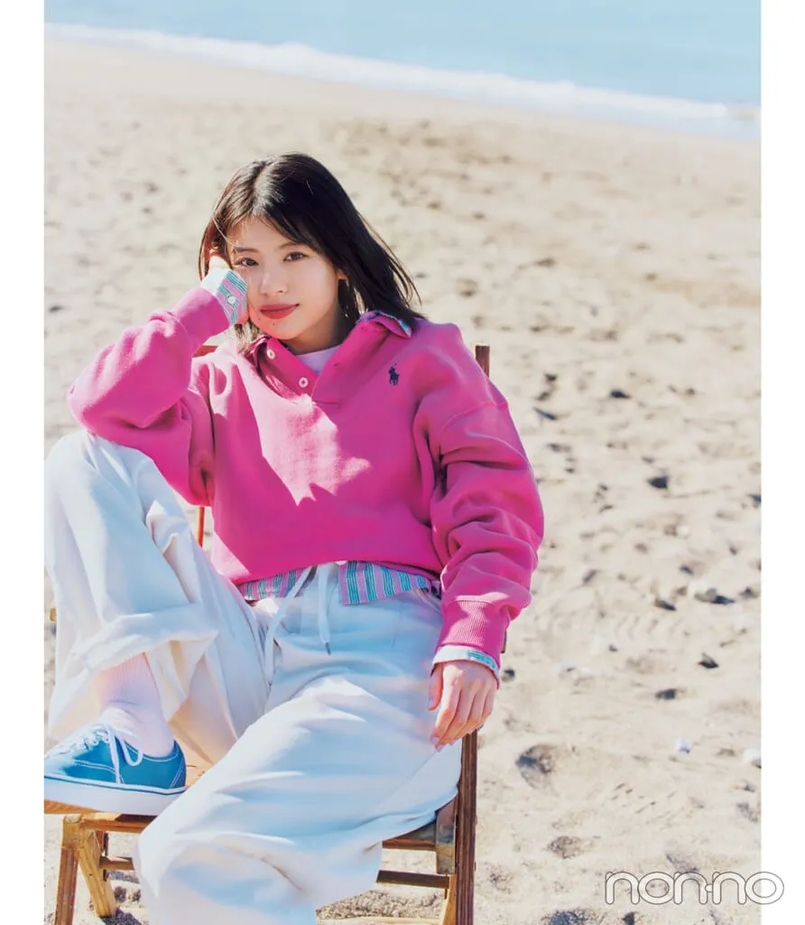 出口夏希の大学生の一週間コーデ、日曜日のスウエットスタイル