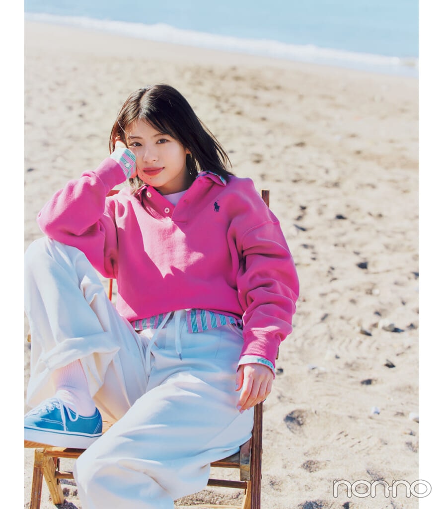 出口夏希の春マリンコーデ：ロープベルトパンツ