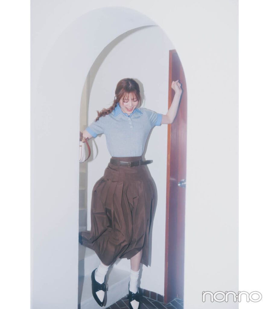 紺野彩夏のアイシースクールガール