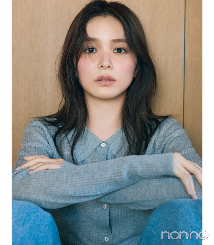 久間田琳加のブラウンメイク ブラウンアイブロウはマットシャドウ&コントゥアペンと組み合わせて