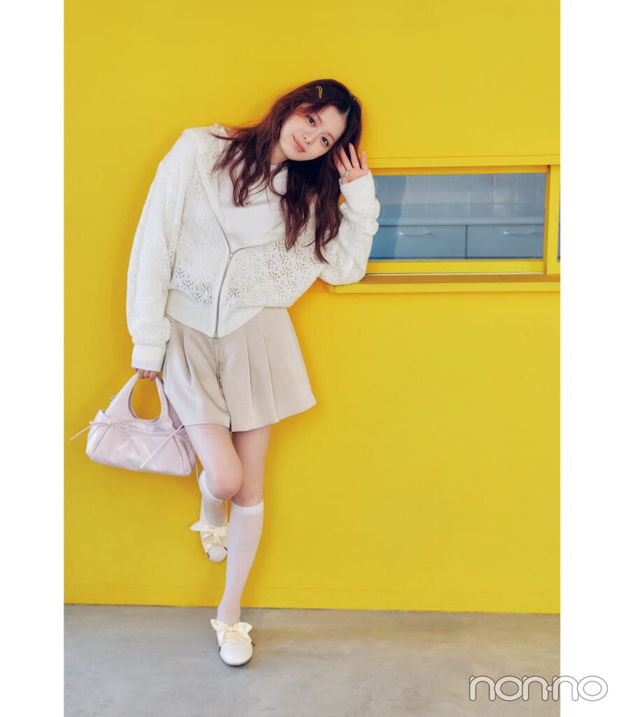 EMODAのプチプラトレンドアウターを着る紺野彩夏2