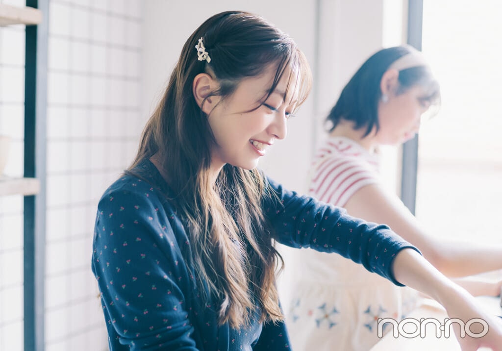 P&A Pottery Classで陶芸体験する日のレトロな柄トップス2