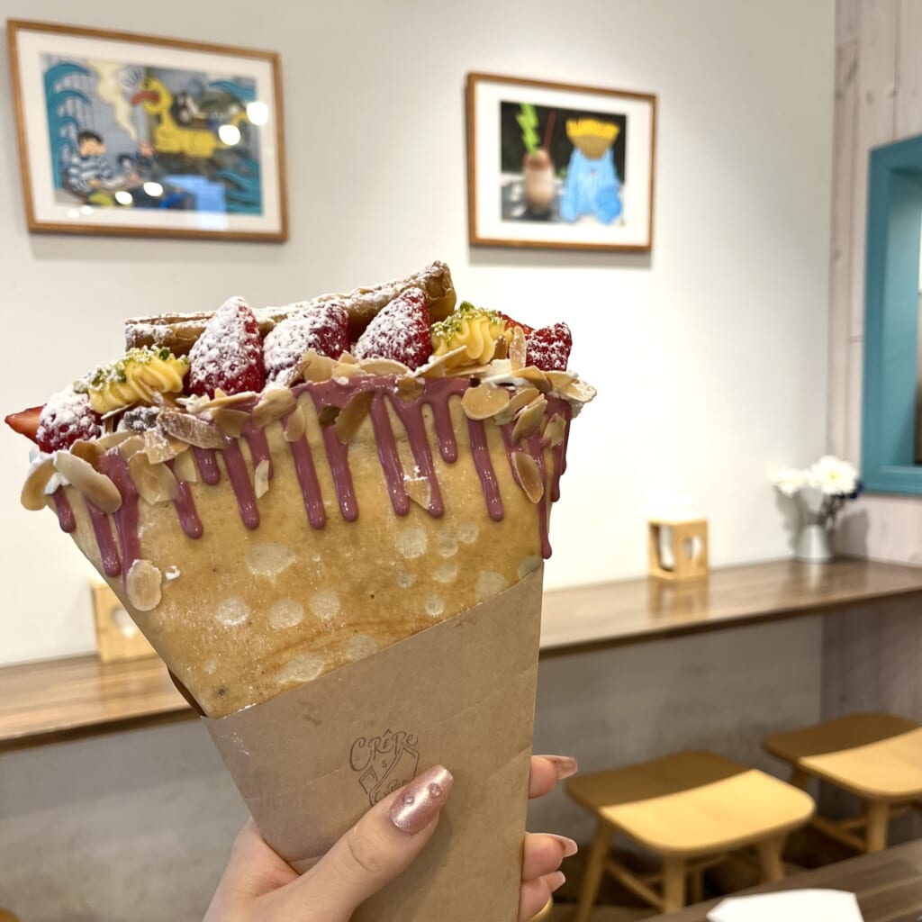 クレープとエスプレッソとジェラートと 原宿店限定「ナポレオンパイメルト」