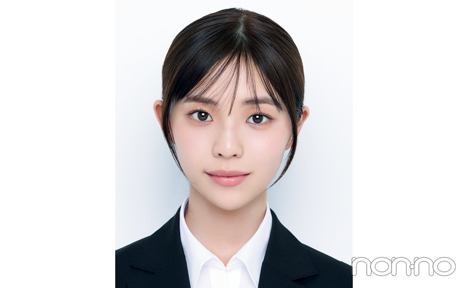 菊地姫奈の証明写真メイクのルールモデルカット42