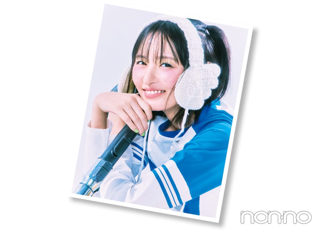 掃除機を持つ遠藤さくら