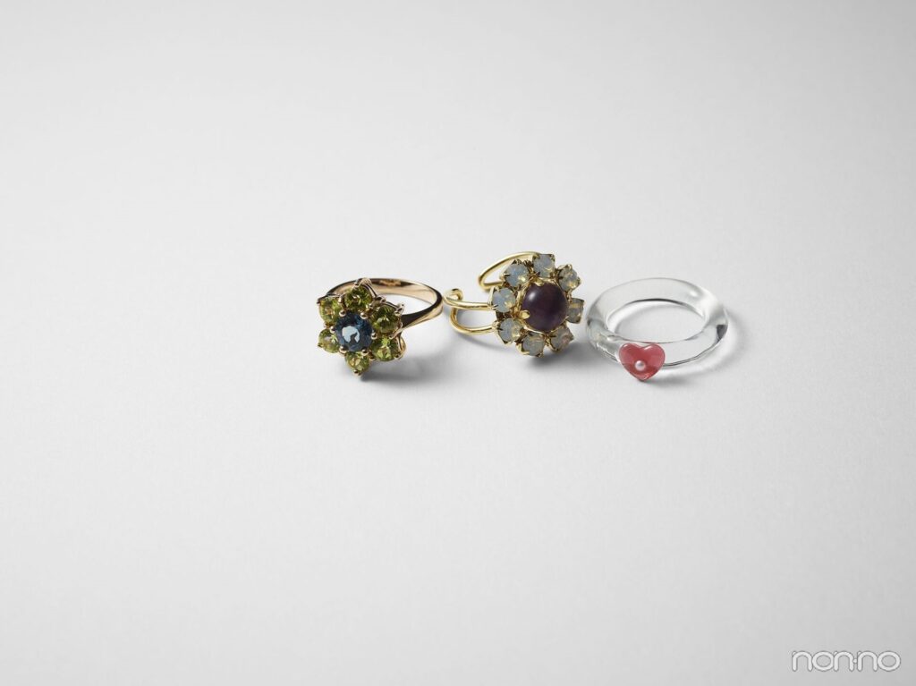 floyumuのクリアリングと35 jewelryとJEWEL PALLETTEの花モチーフリング