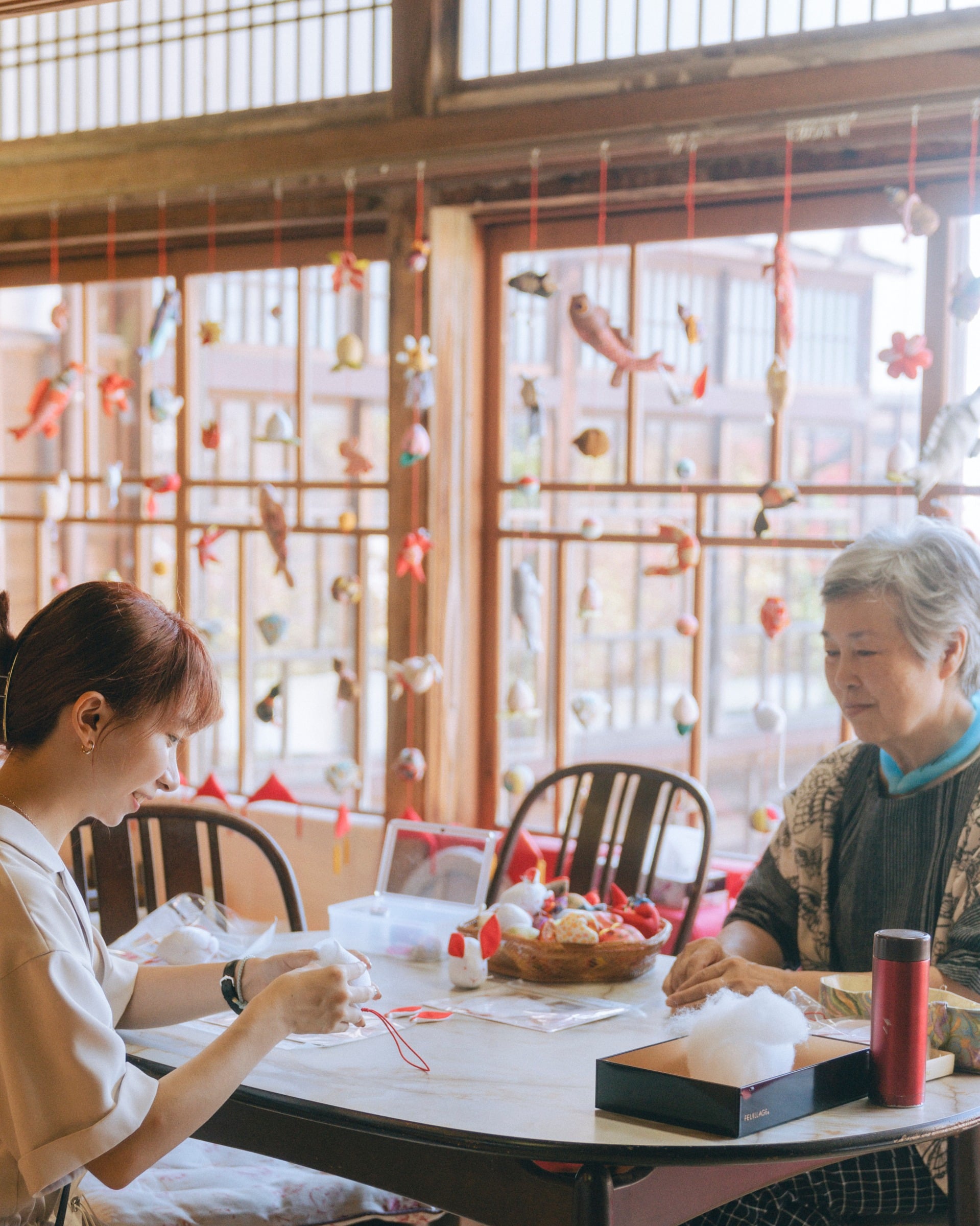 山形県酒田市・山王くらぶで傘福制作体験