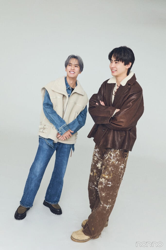 奥野壮と豊田裕大の笑顔のツーショット